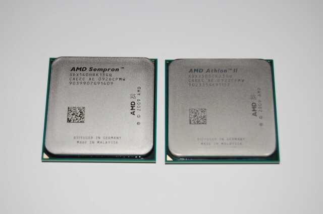 Фотография двух процессоров AMD Sempron 140
